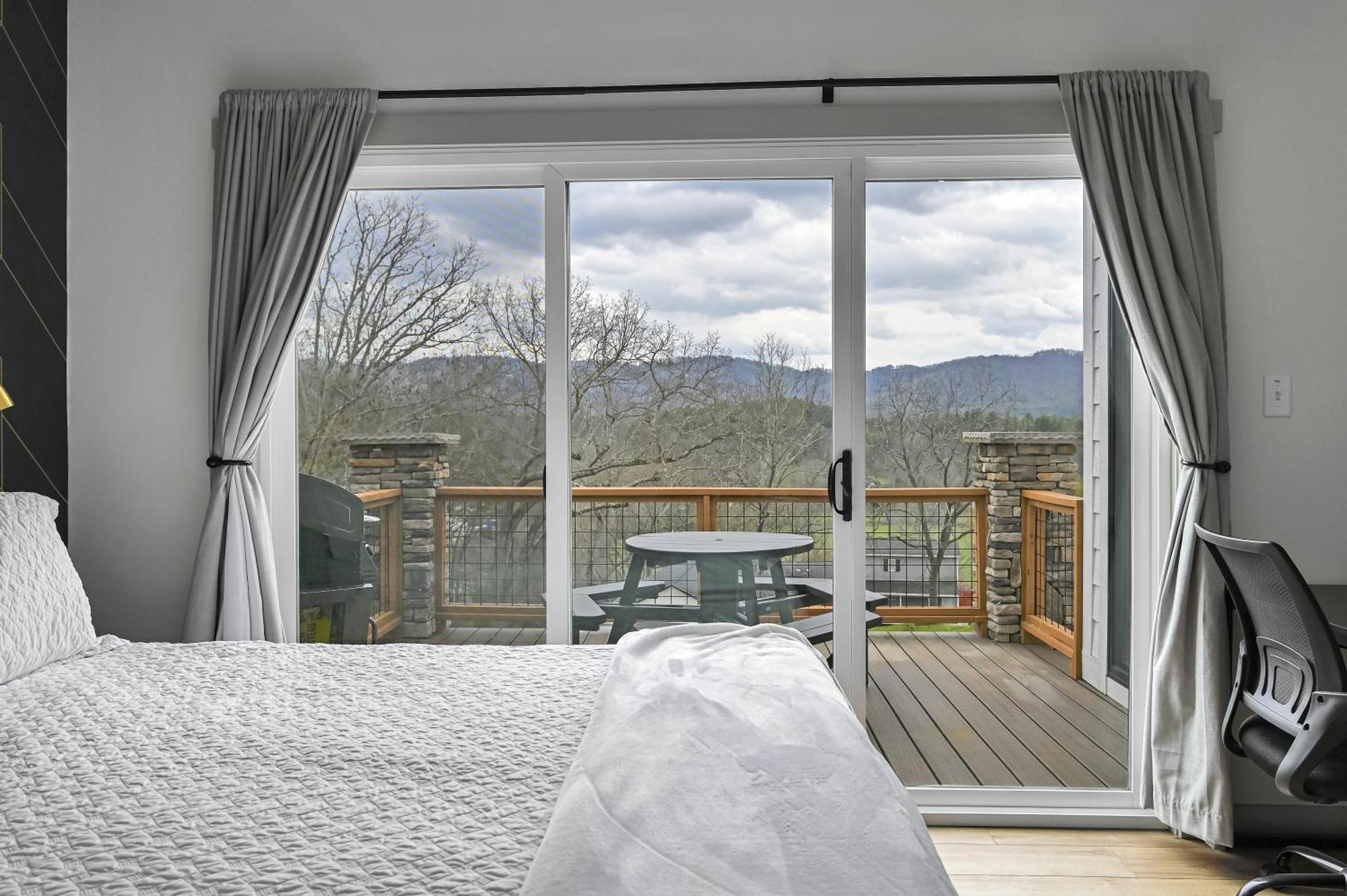 Villa Mon Trèsor, Modern Mountain Views with deck Weaverville Esterno foto
