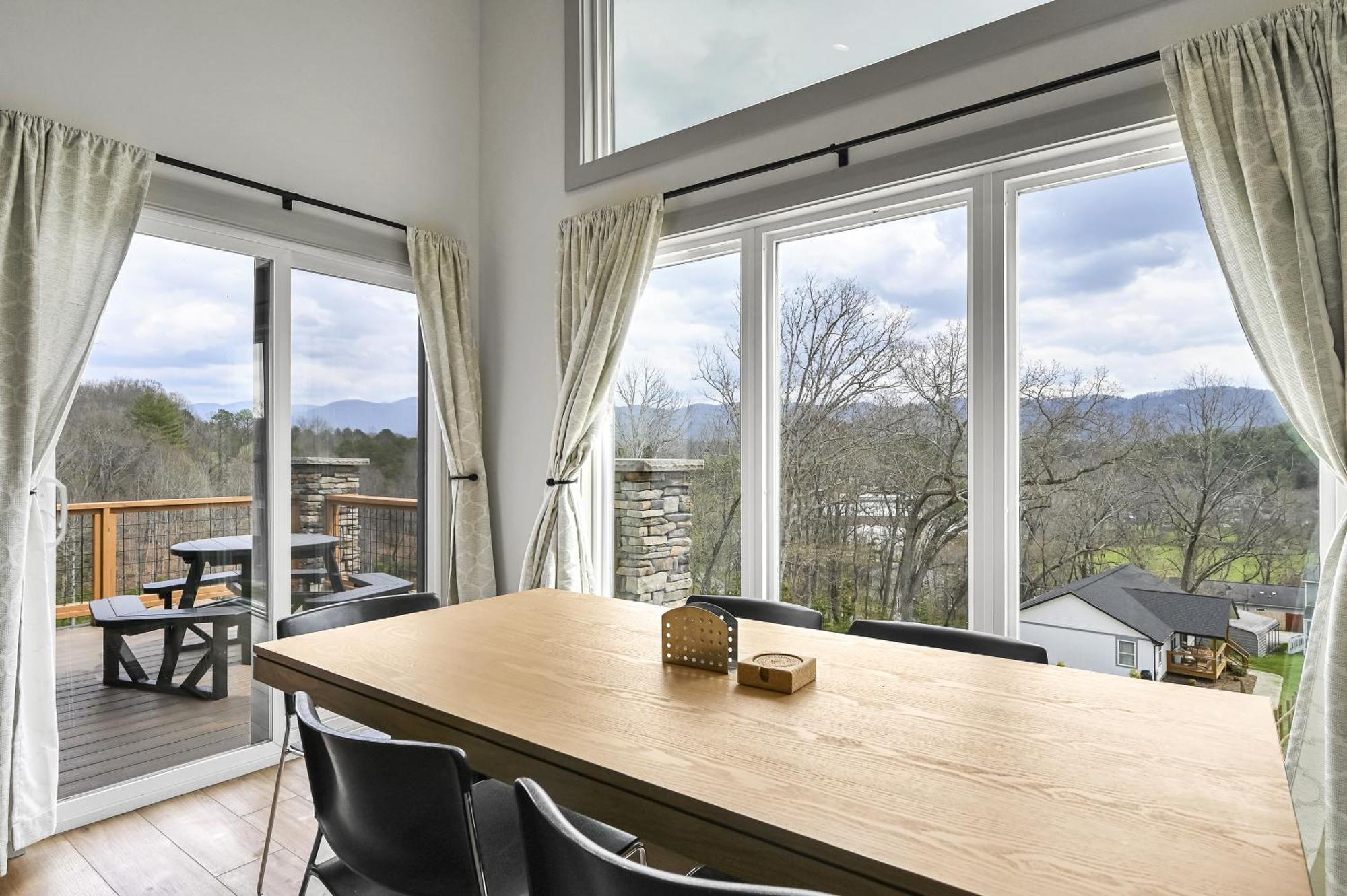 Villa Mon Trèsor, Modern Mountain Views with deck Weaverville Esterno foto